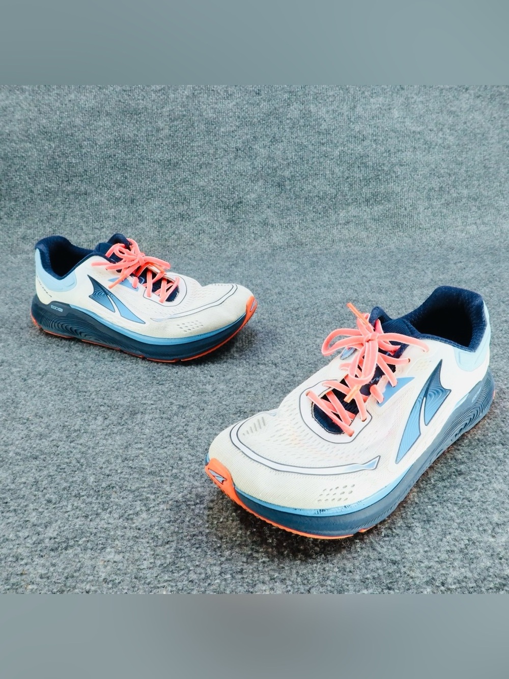 Mizuno White Navy Coral Women's Running Sneakers